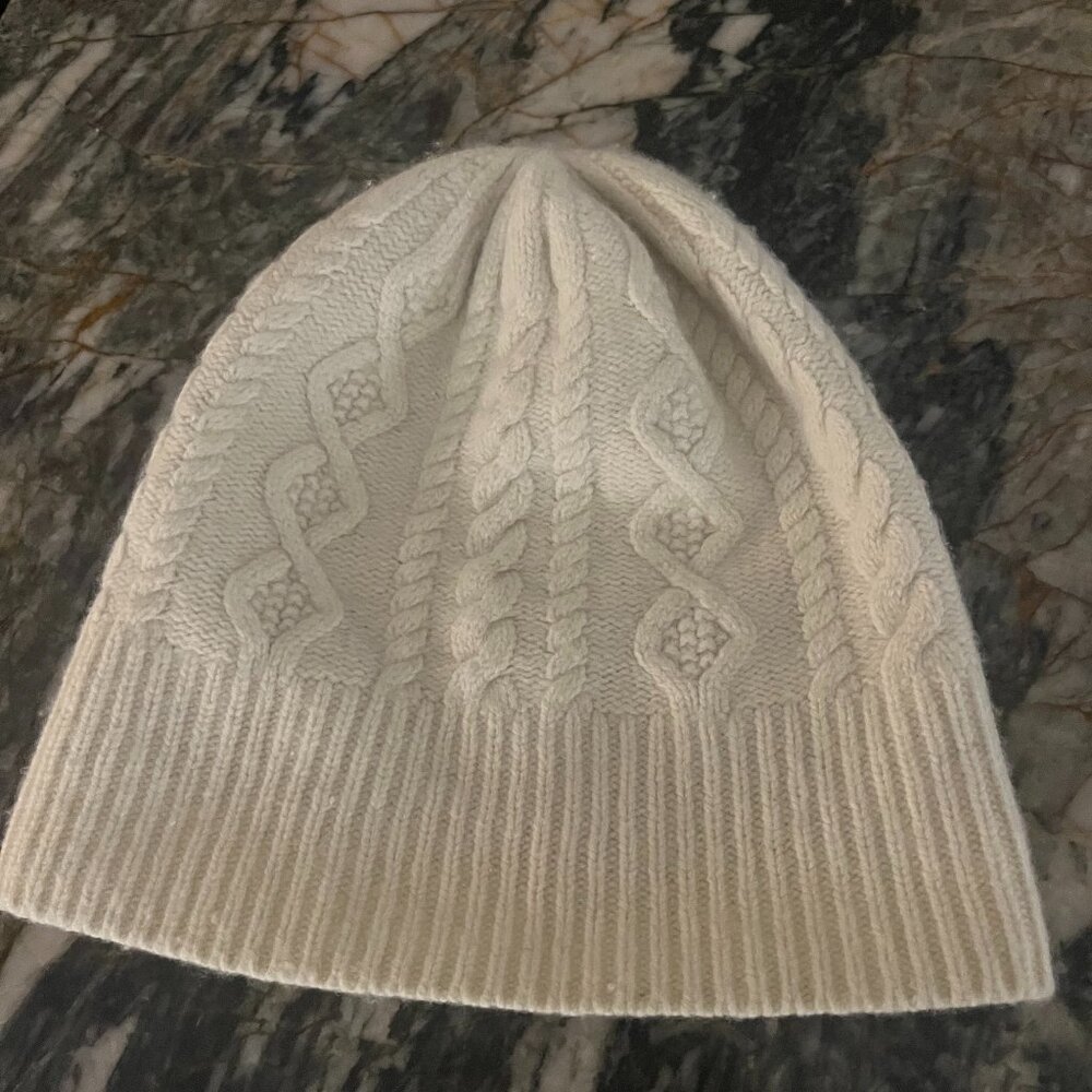 Aritzia Wilfred Off White Womens Beanie